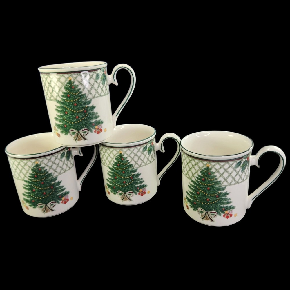 Mikasa Christmas Story Mugs Coffee Tea Cocoa Cups Set of 4 Holiday Tree Box Vtg